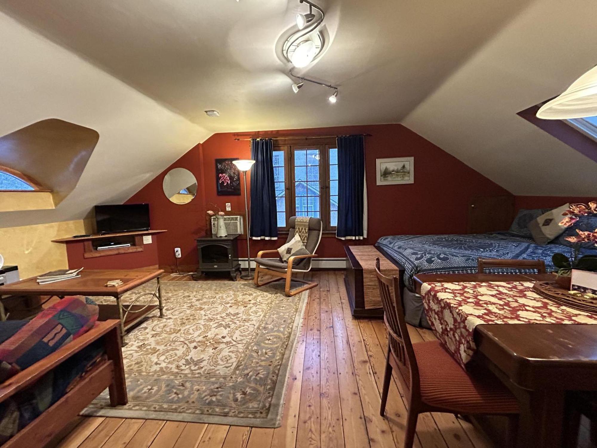 Mistisos Place Vacation Rentals Nelson Esterno foto
