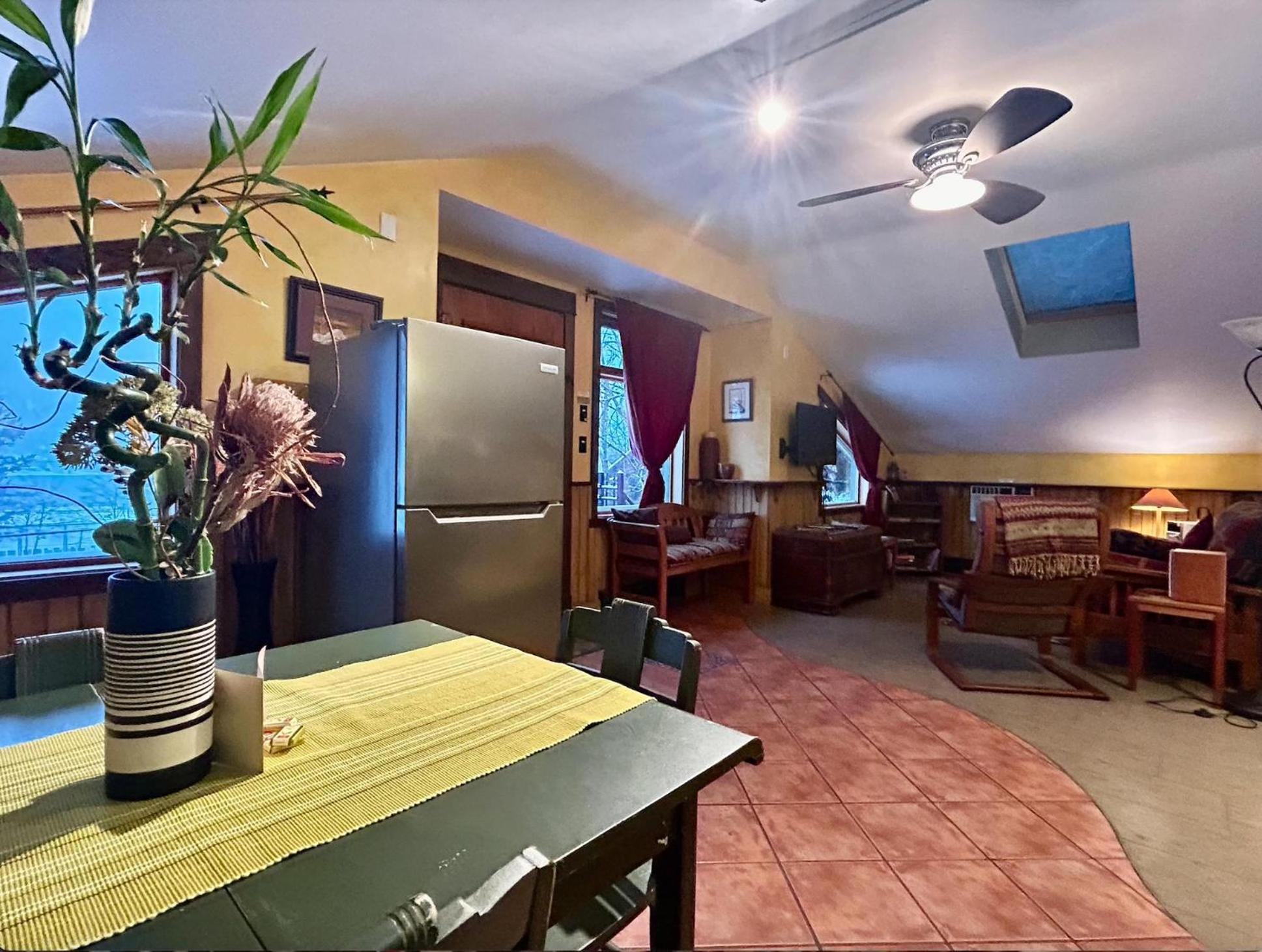 Mistisos Place Vacation Rentals Nelson Esterno foto