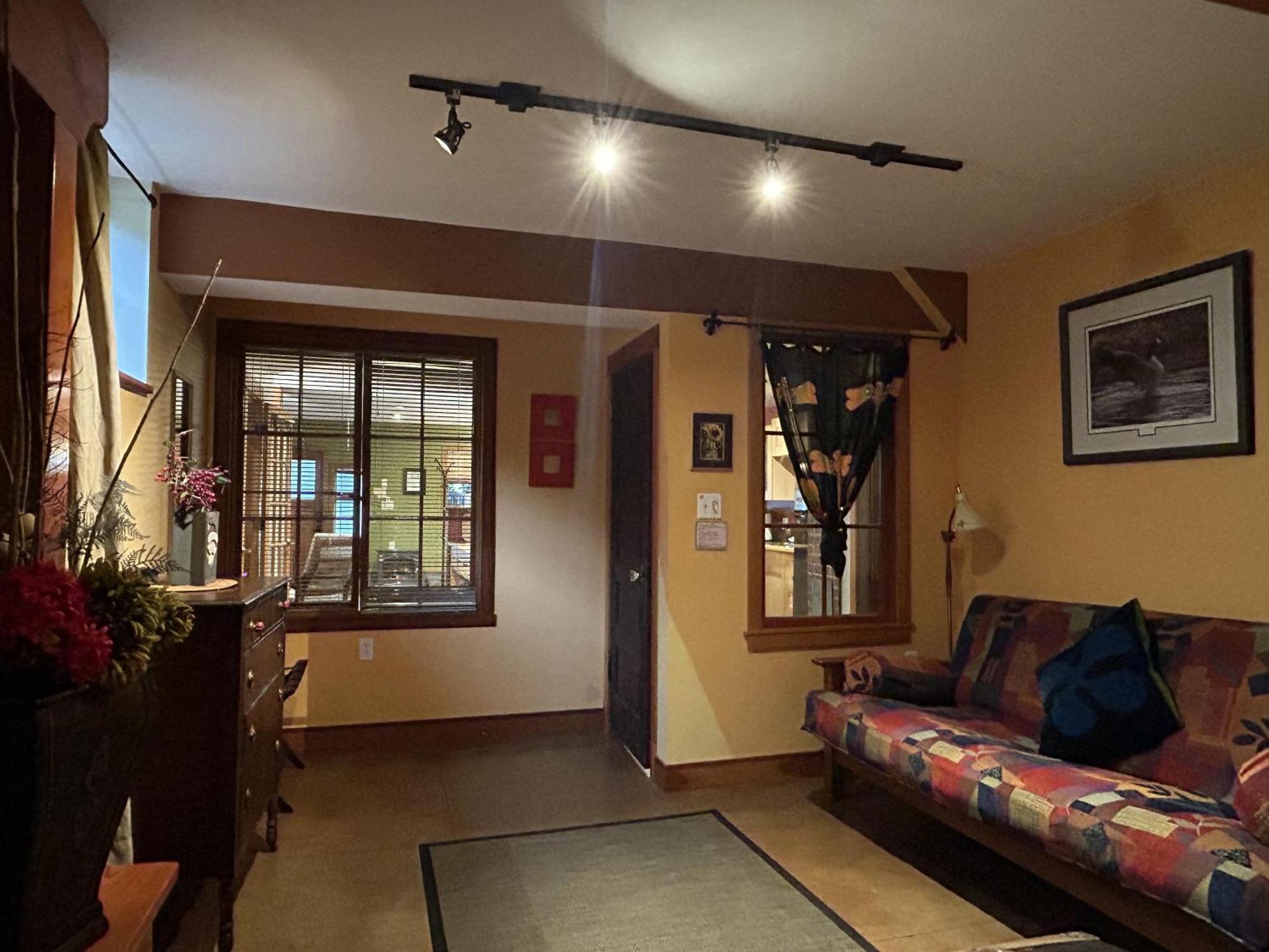 Mistisos Place Vacation Rentals Nelson Esterno foto