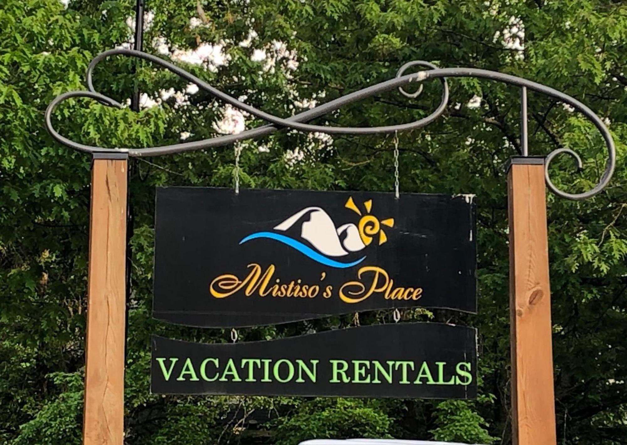 Mistisos Place Vacation Rentals Nelson Esterno foto