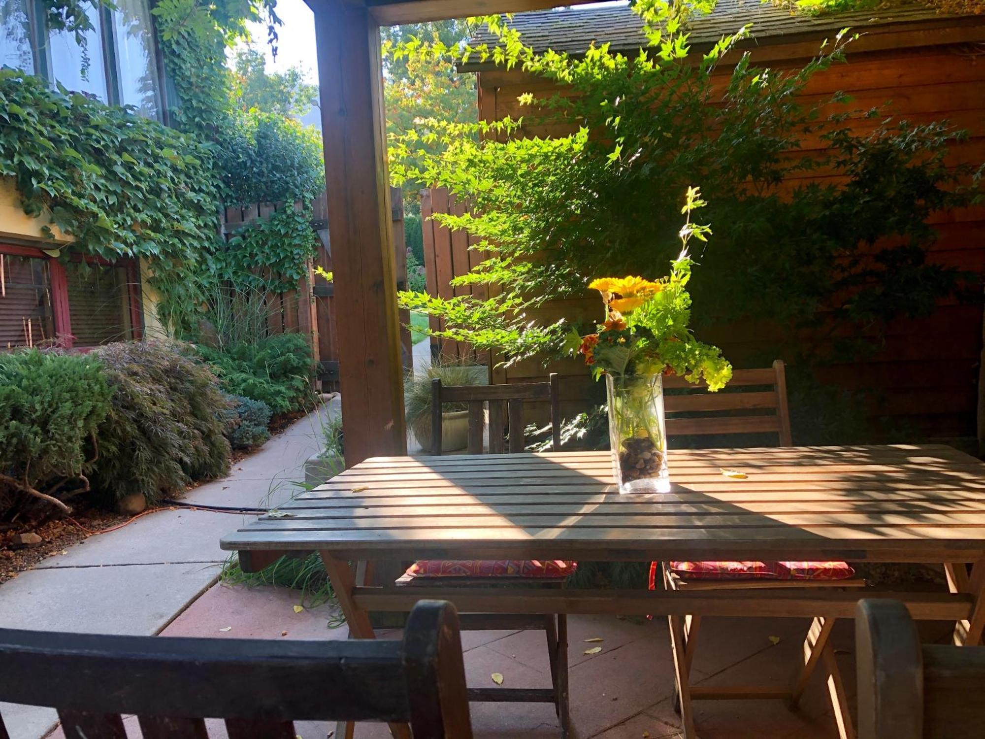 Mistisos Place Vacation Rentals Nelson Esterno foto