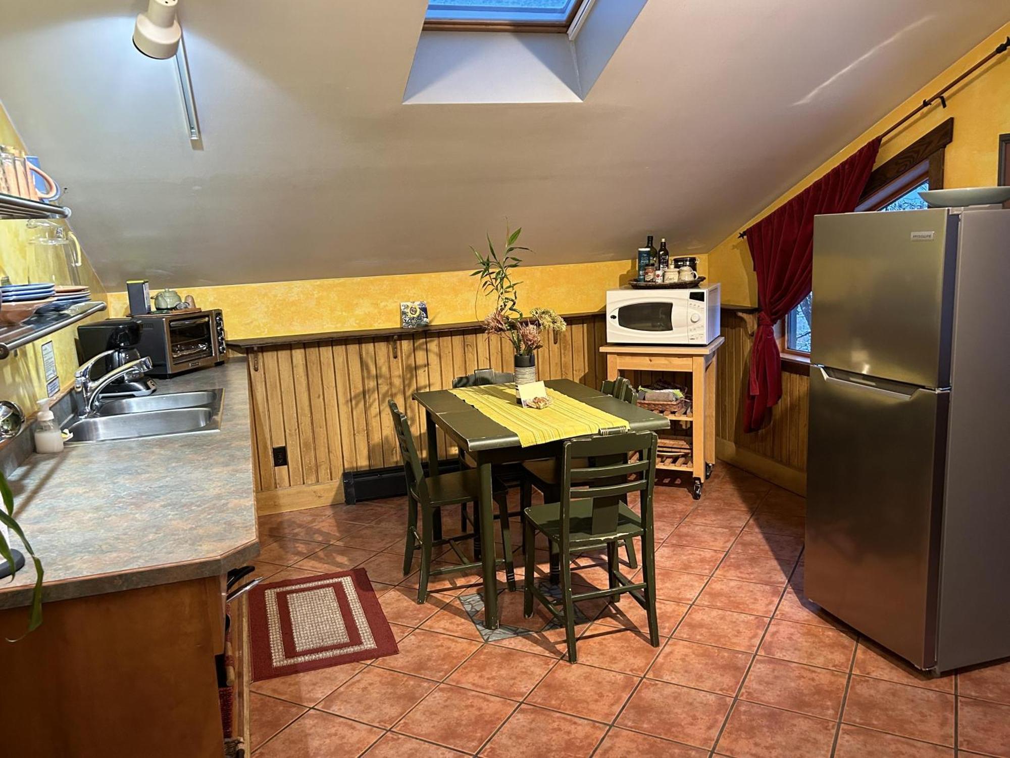 Mistisos Place Vacation Rentals Nelson Esterno foto
