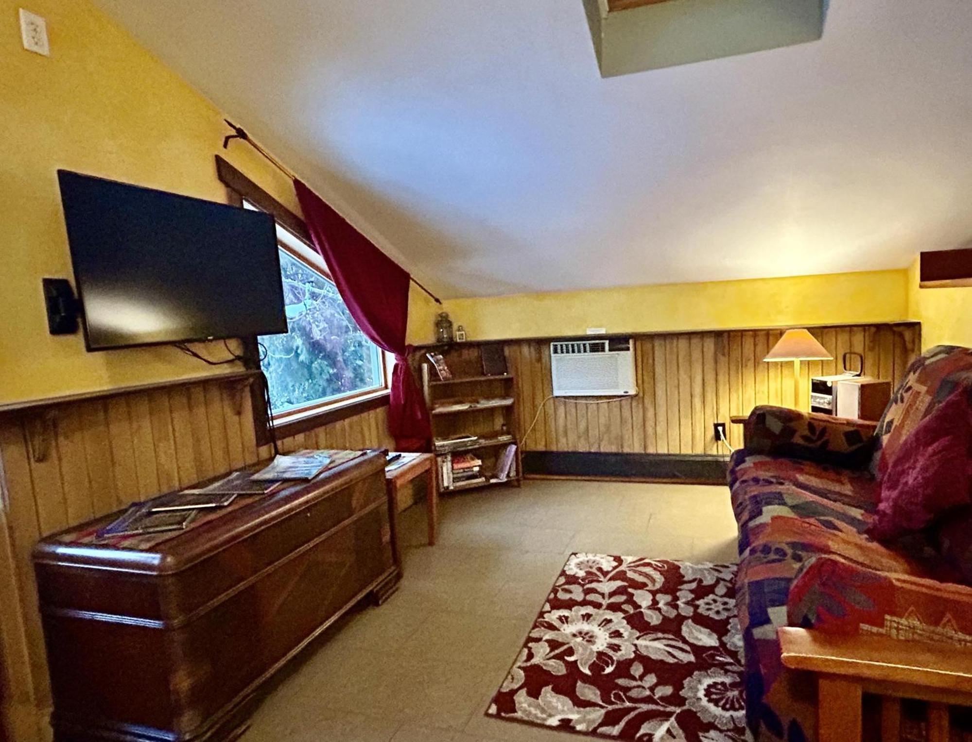 Mistisos Place Vacation Rentals Nelson Esterno foto